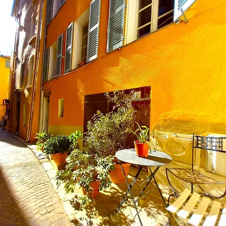 Duplex Atypique Centre Historique * Йер