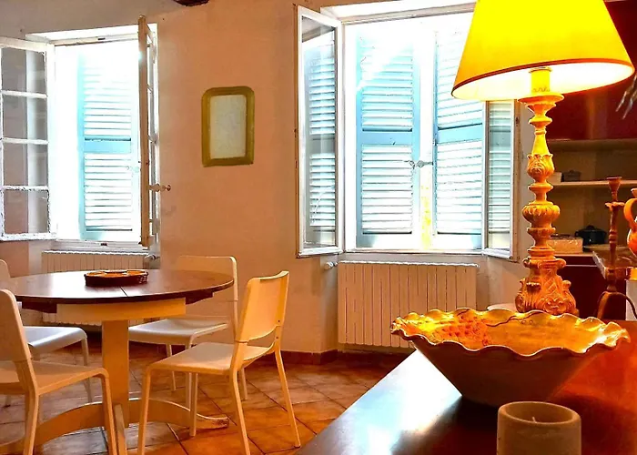 Duplex Atypique Centre Historique Апартаменти *